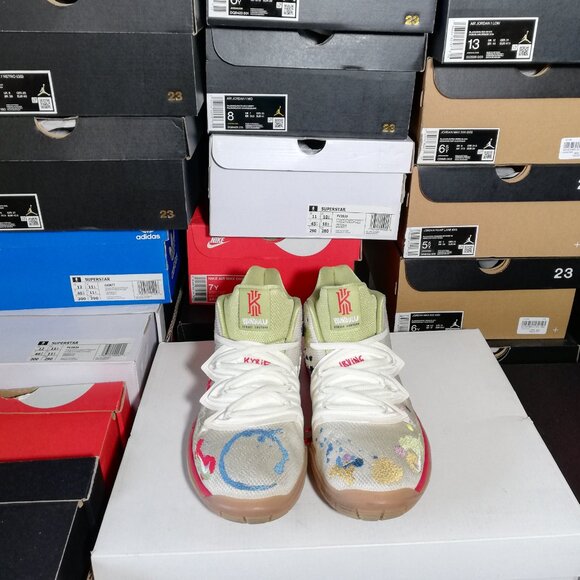 "RARE & PREMIUM" NIKE KYRIE5 'BANDULU" WOMEN'S US SIZE5.5 LIKE NEW NO BOX - Picture 2 of 10